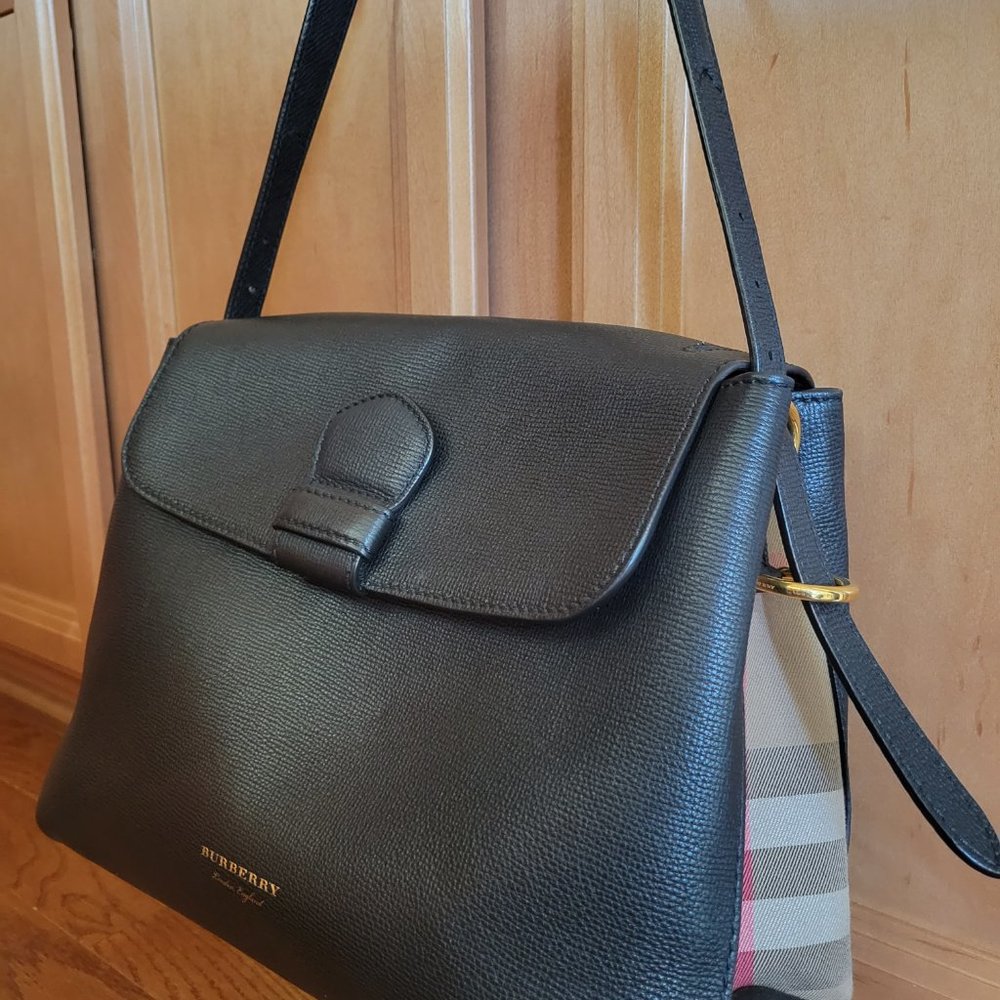 COPY - Burberry Handbag - Picture 3 of 6